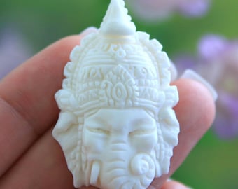 Cabochon met ganesh-beensnijwerk, welvaartssymbool