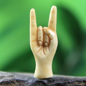 Hand geschnitzt Bone Rock Auf Handgeste Antik Look Cabochon