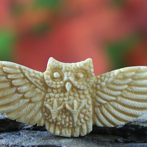 Pingente de pássaro em osso esculpido à mão, cabochão de coruja voadora, estilo antigo