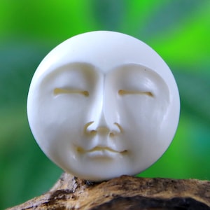 30 mm Mond Gesicht Cabochon geschlossene Augen Anhänger und Armband, geschnitzte Knochen Meditation Schmuck Zubehör