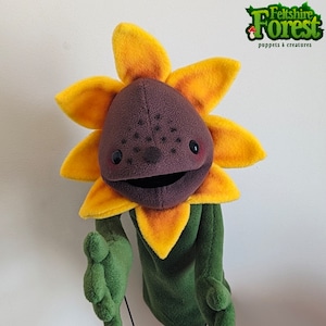 Lil’ Flora Sunflower Hand and Rod Puppet