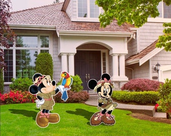 Safari Minnie Mouse