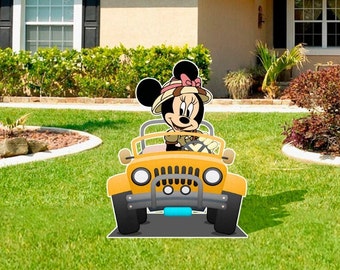 Minnie Mouse  with pink bow in Safari jeep|| Minnie Mouse drives in safari theme