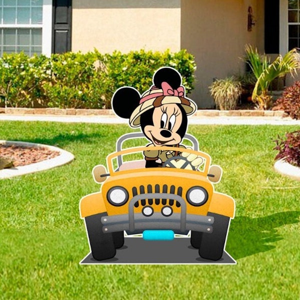 Minnie Mouse  with pink bow in Safari jeep|| Minnie Mouse drives in safari theme