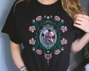 Kissing Skeletons Goth Shirt, Pastel Goth Clothing, Pastel Goth Shirt, Plus Size Goth, Skeleton Shirt, Emo Shirt, Soft goth, Skeleton Top