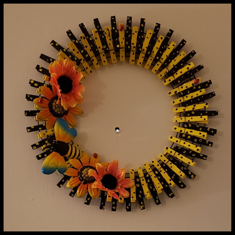 Clothes Pin Wreath - Etsy
