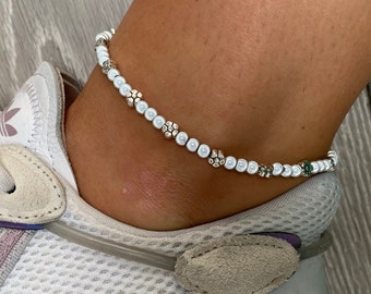 White flower charm miracle bead anklet