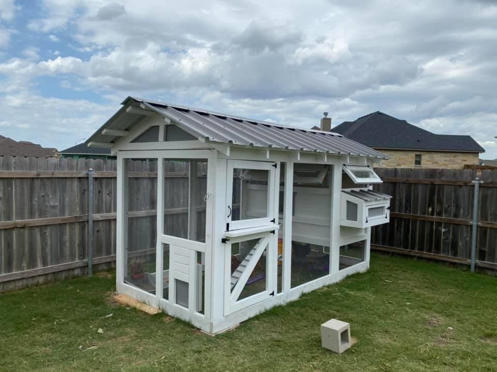 Chicken Coop Plans PDF Walk in Chicken Run the Houston Coop for up to