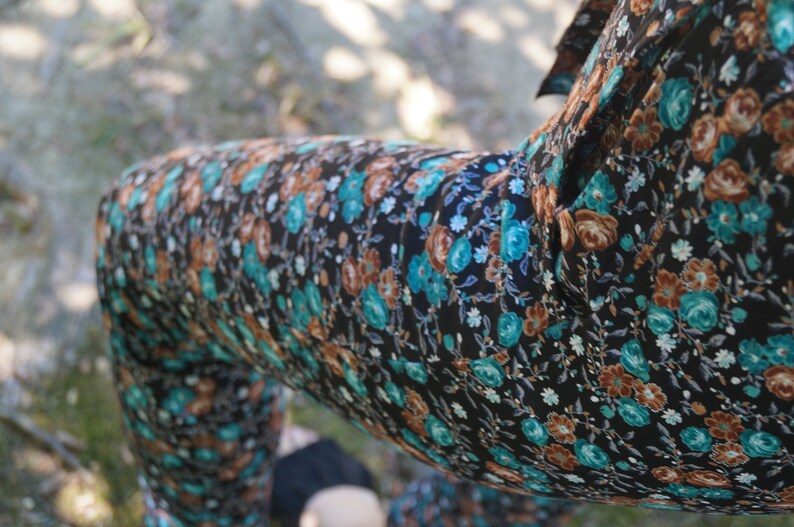 patterned yoga pants