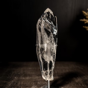 Ponta de quartzo lemuriano transparente de cristal de grau AAA com estética deslumbrante, de Diamantina - 11 pol. 2,8 libras