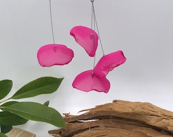 Dangling poppy earrings, asymmetrical, fuchsia stainless steel