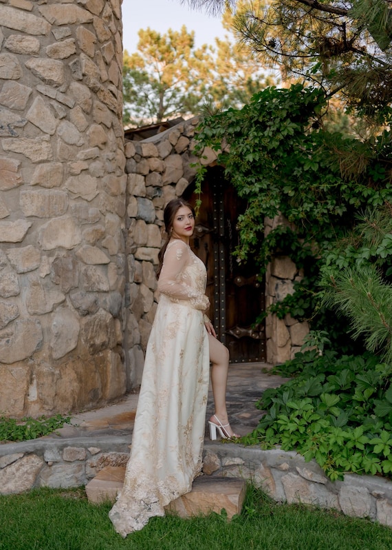 chinese dress ladies Appliques Lace Sheath Wedding Dress with Sheer Skirt  loveangeldress