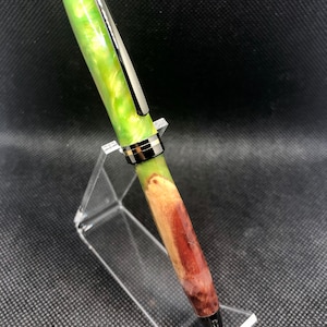 Red Mallee Burl Twist Pen