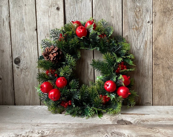 Retro Christmas Wreath / Vintage Christmas Decor / Mid Century Christmas Ornament