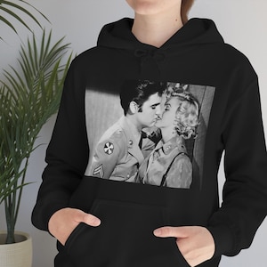 Vintage Elvis Presley vintage retro portrait fan art gift Unisex Heavy Blend Hoodie for Elvis fans.