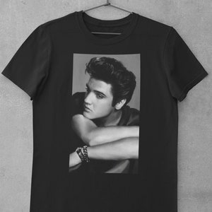 Elvis Presley King of Rock and Roll Vintage Retro Shirt for Elvis fans