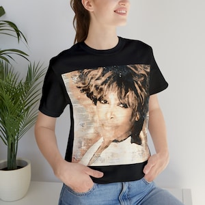 Vintage Shirt Retro Vintage Tina Tribute Old canvas newspaper art look Unisex Tee Shirt
