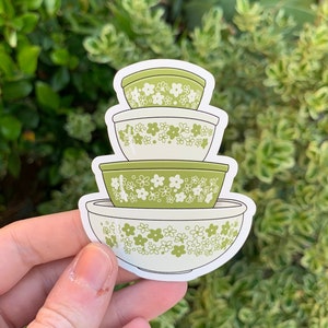 Vintage Green Pyrex Mixing Bowls Sticker / Magnet - Vinyl - Dishwasher Safe - Waterproof - Crazy Daisy Print - Collectable - Antique Dishes