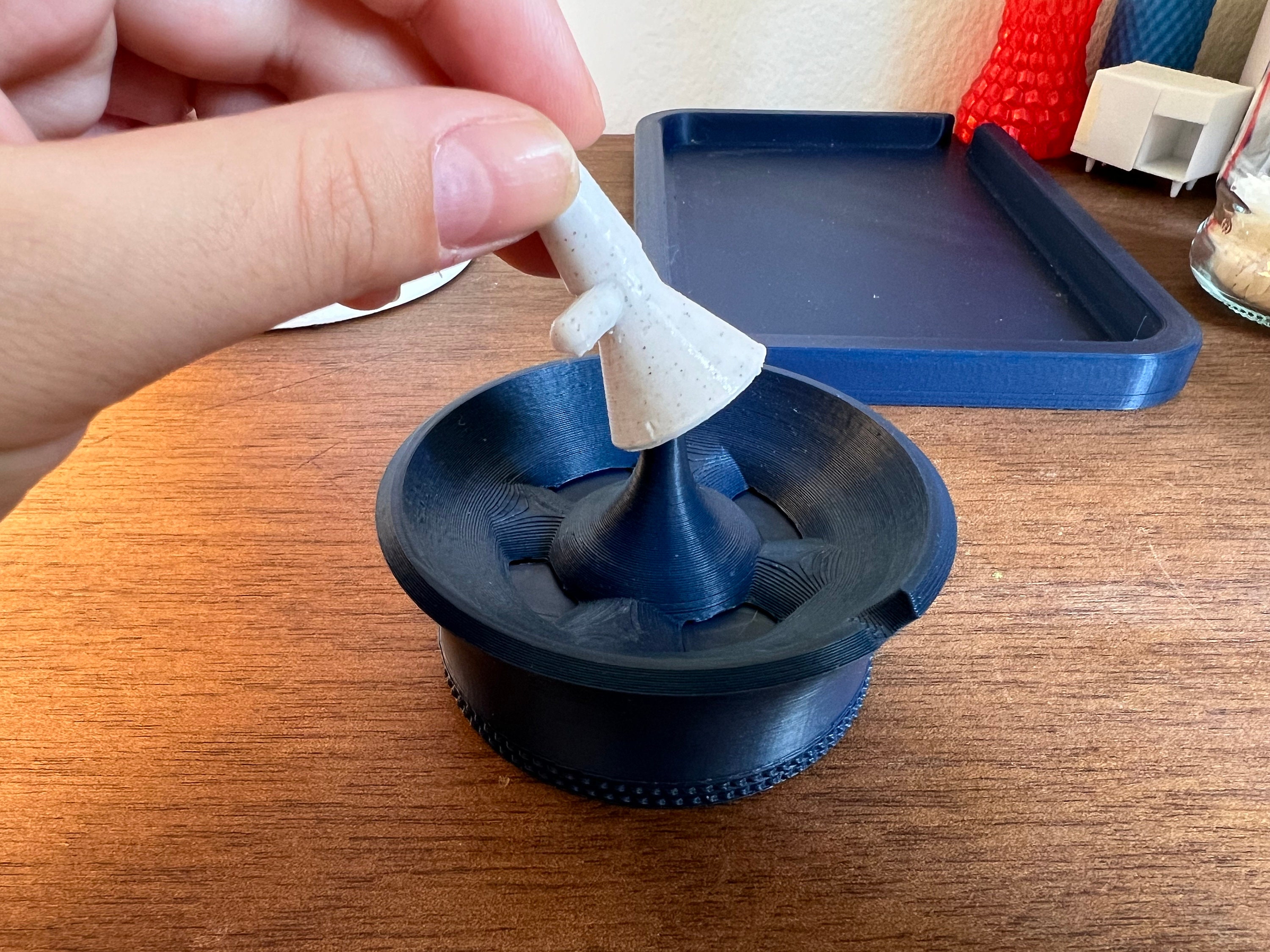 Ashtray With Compartment and Cleaning Spike (spill/drop Proof) (3D