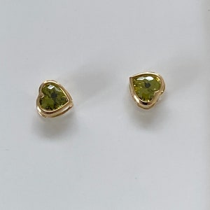 Pendientes de piedra natal con forma de corazón en oro macizo de 14 quilates, pendientes con forma de corazón a presión, pendientes con forma de corazón de oro, pendientes con forma de corazón de oro macizo.