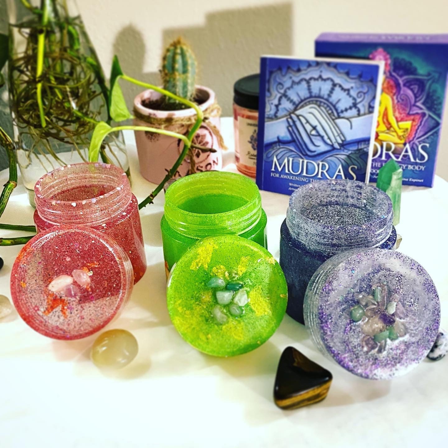 Customizable Resin Jars with Crystal Gemstones Amethyst Rose | Etsy
