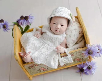 Newborn Girl Dresses Set, Newborn Photography Dresses, Photography Props, Newborn Bowler Hat, Pearl Bracelet, Cute and Elegant Girl Dresses