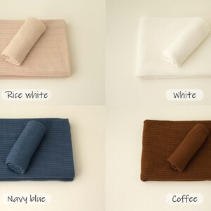 Textured Newborn Photography Backdrop: Stretch Wrap, Baby Posing Fabric bild 2