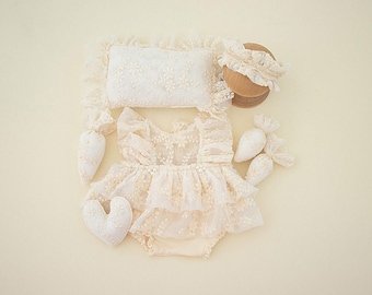 Newborn Girl Lace Romper Set, Boho Photography Prop, Newborn Photo Outfit , Ruffled Tulle Baby Photoshoot Props