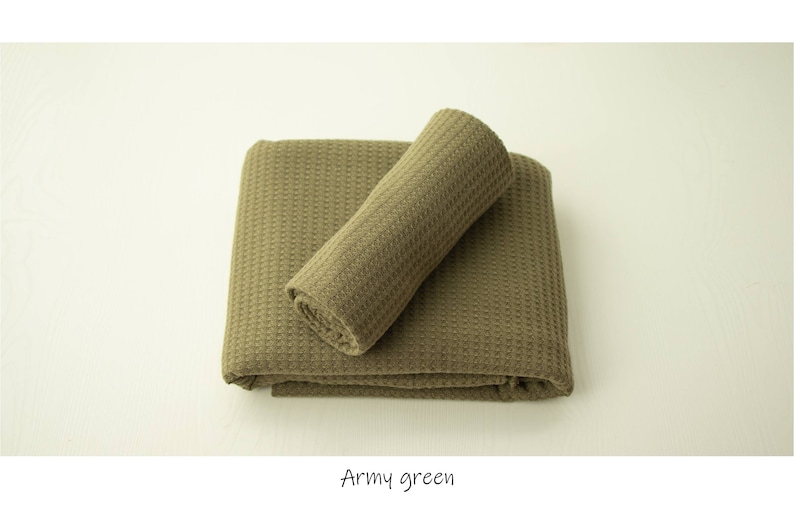 Textured Newborn Photography Backdrop: Stretch Wrap, Baby Posing Fabric bild 7