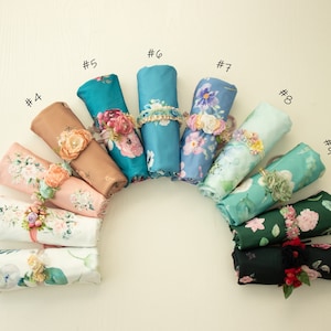 Newborn Floral Stretch Wrap and Headband Set, Newborn Photography Props, Stretchy Knit Layer Wrap, Soft Floral Wrap, Newborn Posing Blanket