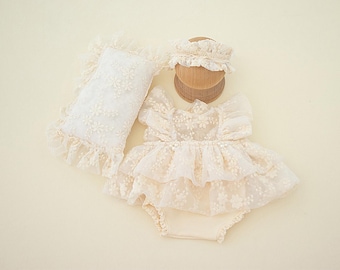 Ivory Lace Newborn Romper Set: Boho Photography Prop