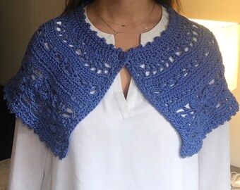 Capa de crochet azul, única en su tipo, hecha a mano.