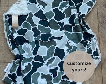 Manta para bebé con estampado de camuflaje verde y animales de Arkansas; Manta de camuflaje para bebé; Peluche de camuflaje; Manta de minky para bebé; Camuflaje; Habitación infantil con temática de caza; Peluche de cazador