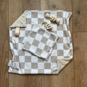 Kocyk w szachownicę z ciasteczek; Kocyk w kratkę; Kocyk w kratkę gingham; Prezent na baby shower; Kocyk; Kocyk w szachownicę; Uchwyt na smoczki; Modny styl boho