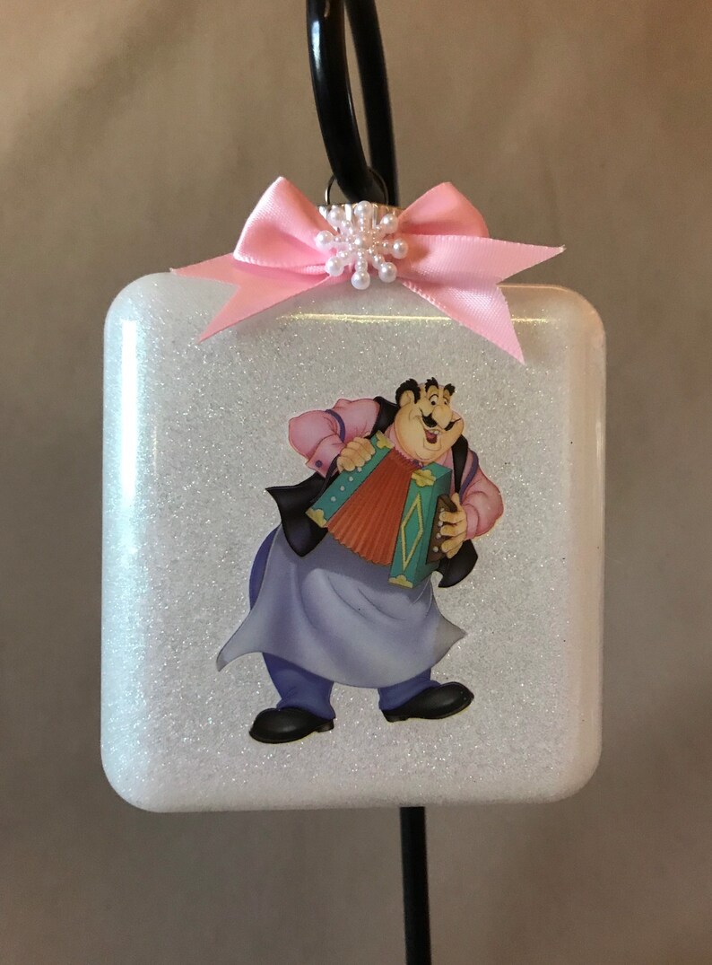 Personalization Available! New Handmade Lady /& The Tramp \u201cTony\u201d Extra Large Square Glass Shaped Christmas Ornament Made In The USA