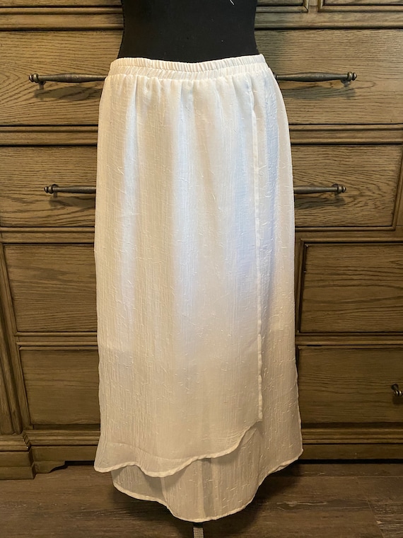 VINTAGE White Sheer Textured Wrap Skirt - Long wit
