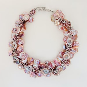 Deluxe Baroque Pink Purple Pearl Petals Necklace-Luxury pearl necklace-Wedding bridal Necklace Jewelry-Christmas gift-Mother&#39;s Day gift
