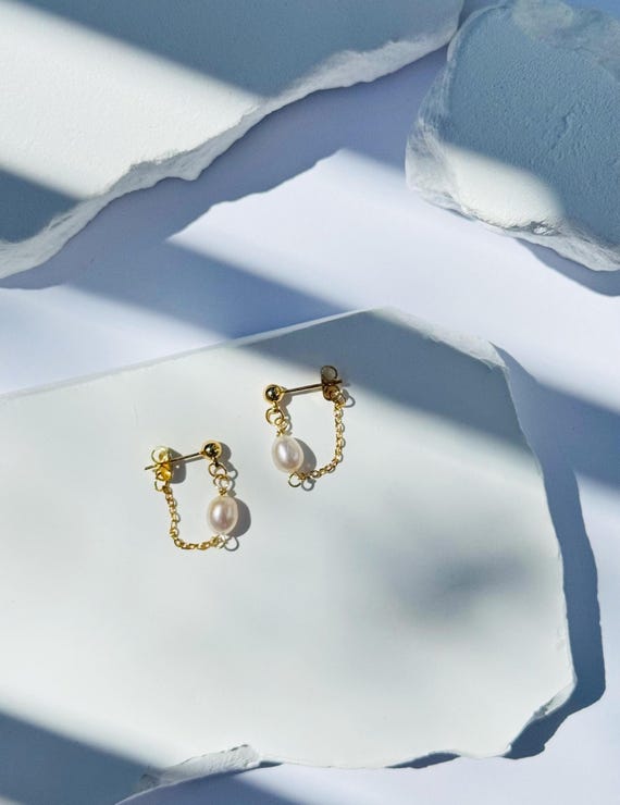 Daily 14K Gold Earrings-Freshwater Pearl Drop Earrings-Gold Chain Earrings-Minimalist Earrings-Elegant Pearl Earrings-Bridal Pearl Earrings