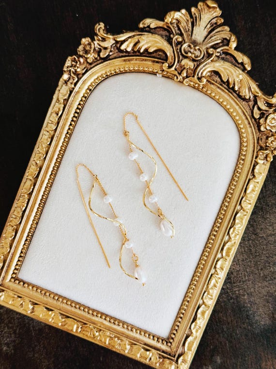 Freshwater Pearl Bridal Earrings-Bridesmaid Earrings-Graceful Twirling 14k Gold Dangle Earrings-Wedding Gift-Statement Earrings-Gift for her