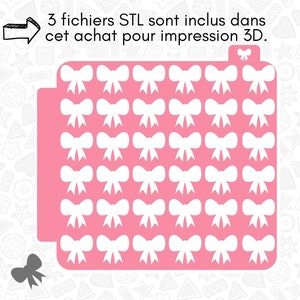 Peut inclure: Feuille rose avec un motif de 48 formes de nœuds blancs. Le texte "3 fichiers STL sont inclus dans cet achat pour impression 3D." est en haut de la feuille.