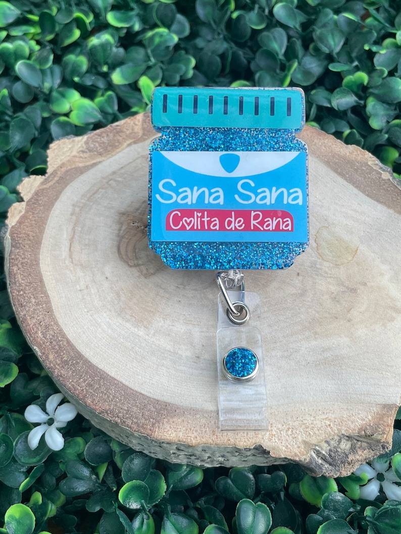 Sana Sana Colita De Rana Medicine Jar Badge Reel bild 3