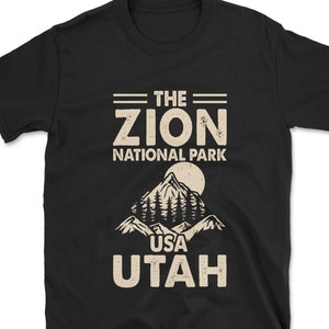 Zion National Park Hiking Apparel, Comfortable T-Shirt, Perfect for Nature Lovers and Outdoor Enthusiasts, Ideal Gift for Hikers