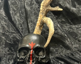 Viking Skull / Skull and Talon / Alter Skull