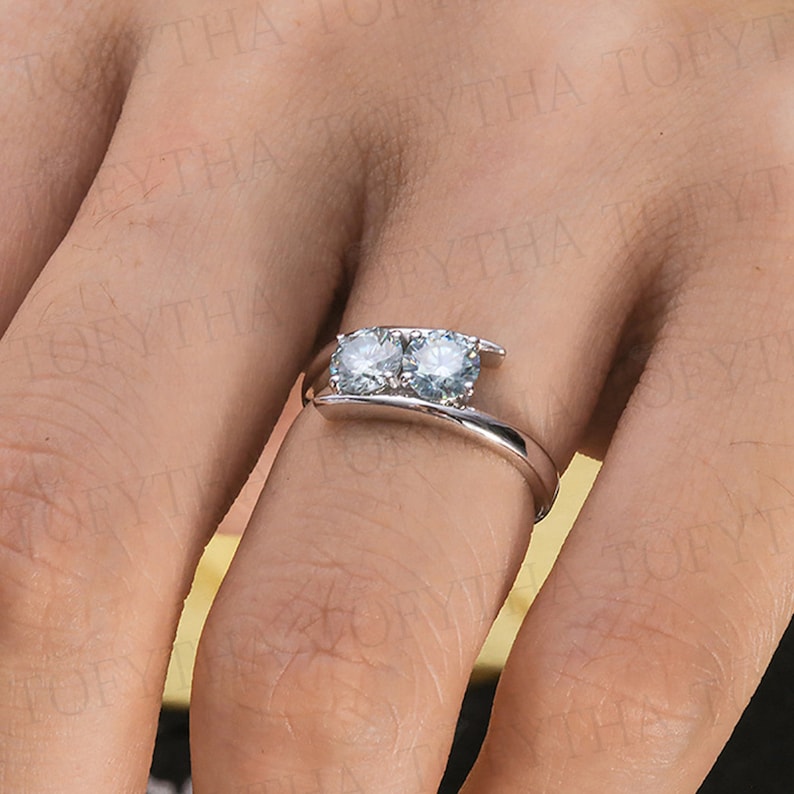 Unique Green Moissanite Solid 14K 18K White Gold Multi-Stone Ring Wedding Engagement Ring for Women with Certificate