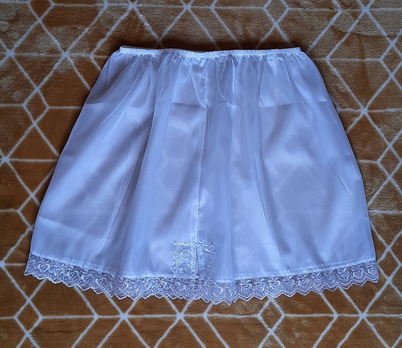 Handmade White Nylon Half Slips UK Size 6 20 Floral Lace Trim Etsy UK Handmade White Nylon Half Slips UK Size 6 20 Floral Lace Trim Etsy UK