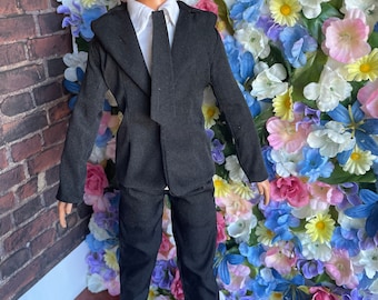 OOAK 12 ”Zoll-Puppe Jacke | Püppchens weißes Hemd | Puppenanzughose | Puppenkleidung | 12-Zoll-Male Doll Outfit | Männlicher Puppenvoller Anzug