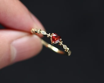 Anillo de corazón pequeño 925 plata esterlina anillo de corazón rojo único minimalista delicado lindo corazón anillo de boda para las mujeres anillo de apilamiento regalo para ella