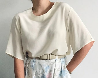 Vintage Cream-Colored Silk T-Shirt Style Short Sleeve Blouse