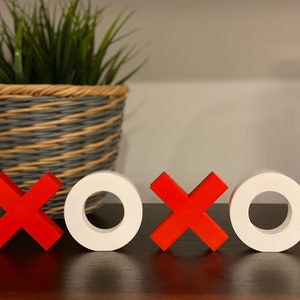 Decoração para o Dia dos Namorados XOXO Hugs & Kisses (várias cores disponíveis!)