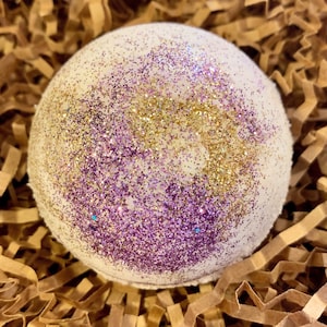 The Galaxy Bomb_bath bomb_bath gift_Purple bath bomb_purple bath water_